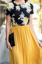 Carregar imagem no visualizador da galeria, Vestido Floral
