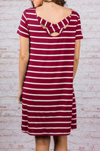 Carregar imagem no visualizador da galeria, Vestido Feminino Listrado