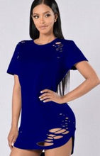 Carregar imagem no visualizador da galeria, Camiseta Feminina Manga Comprida Rasgada Furo