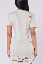 Carregar imagem no visualizador da galeria, Camiseta Feminina Manga Comprida Rasgada Furo